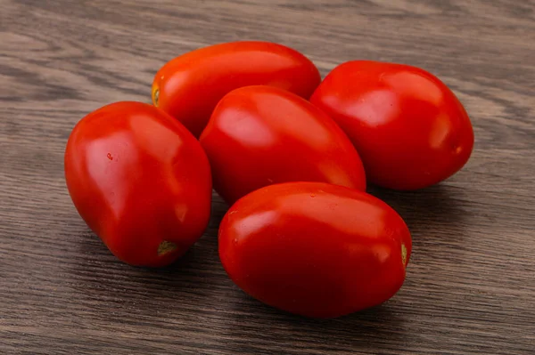 Wenige Rote Leuchtend Leckere Tomatenhaufen — Stockfoto