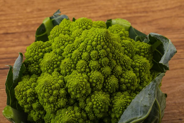 Savoureux Végétalien Aliments Biologiques Chou Romanesco — Photo