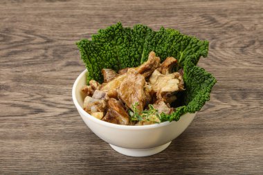 Kavanozda baharatlı kuzu eti