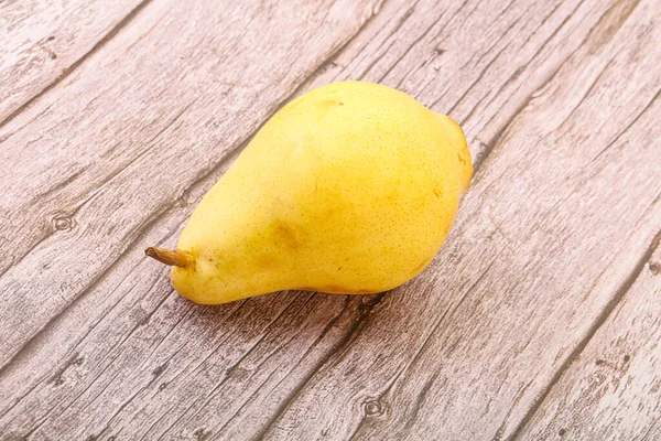 Ripe Tsasty Sweet Yellow Chinese Pear — Stock Photo, Image