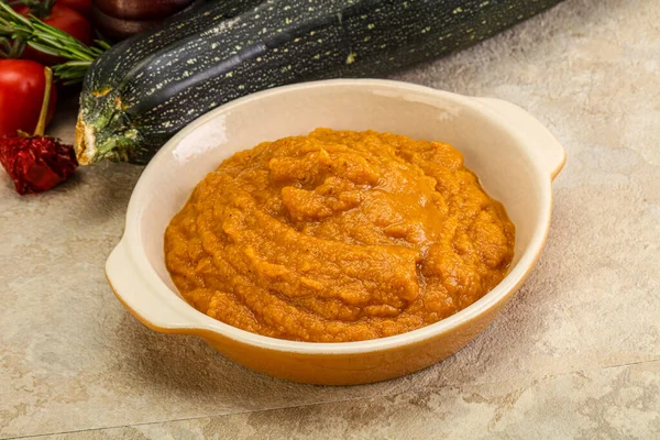 Vejetaryen mutfağı - Ot ve baharatlı kabak püresi