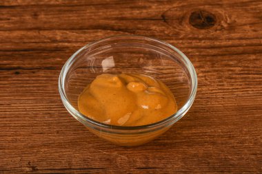 Kasede baharatlı hardal sosu