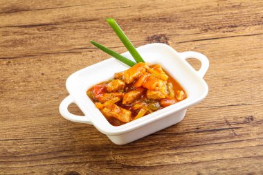 Sebzeli ve soslu et kebabı.