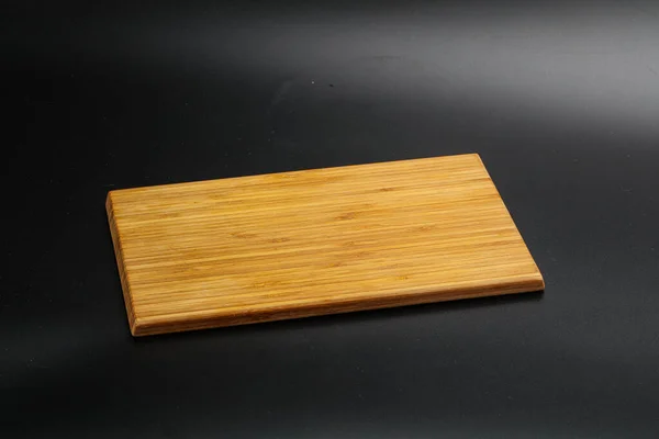 キッチン隔離された背景のための木製ボード — ストック写真