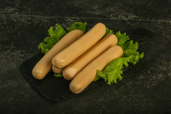 Hähnchen Weißwurst Mit Salatblättern — Stockfoto