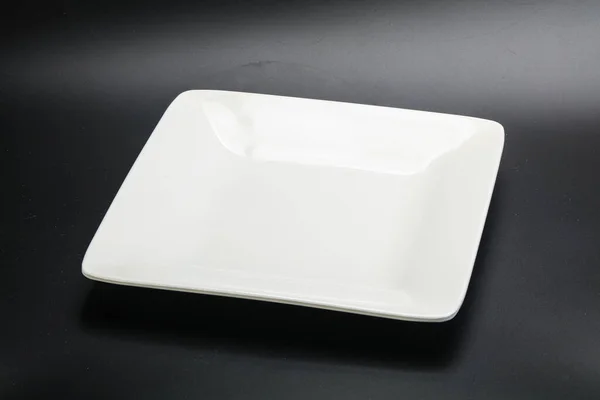 Λευκό Κενό Πιάτο Για Σερβίρισμα Απομονωμένο — Φωτογραφία Αρχείου