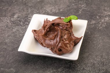 Çikolata nazelfındıklı.