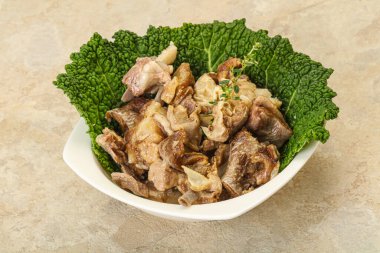 Kavanozda baharatlı kuzu eti