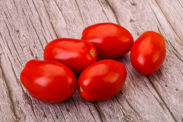Pochi Rosso Brillante Gustoso Mucchio Pomodoro — Foto Stock