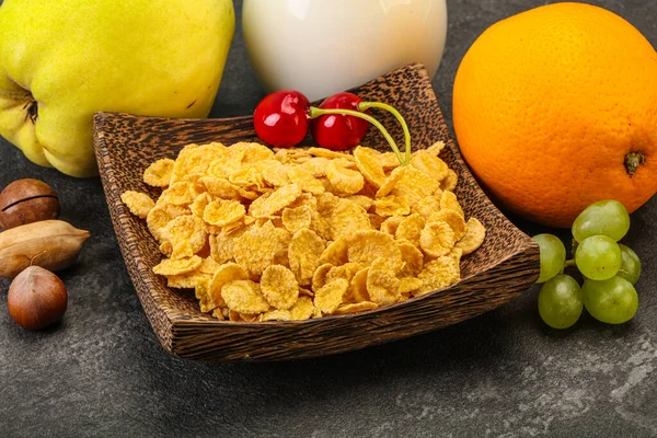 Desayuno Con Copos Maíz Frutas Leche —  Fotos de Stock