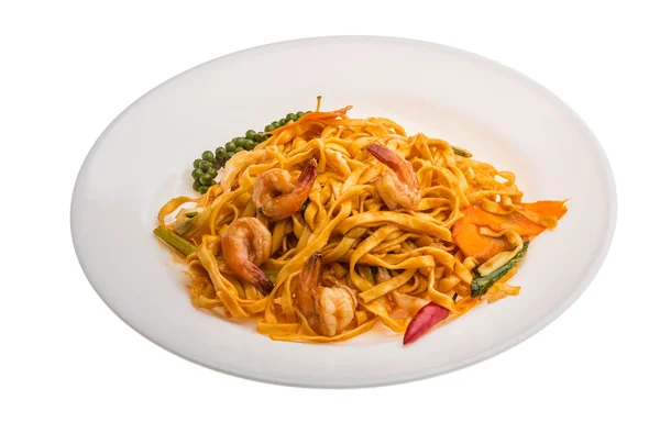 Fideos fritos con gambas — Foto de Stock