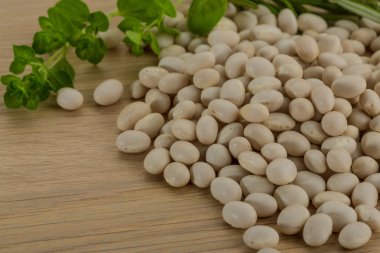 çiğ beyaz fasulye