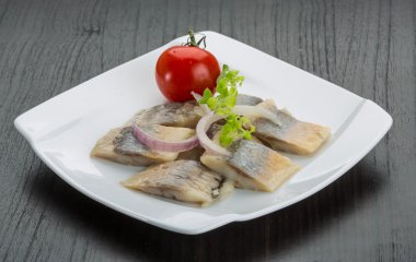 dilimlenmiş ringa balığı
