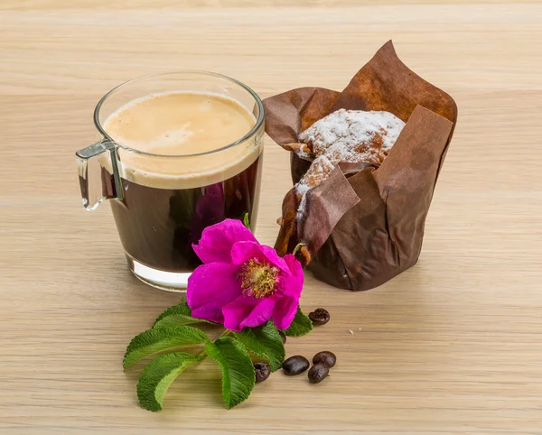 Muffin with coffee — Stock Photo, Image