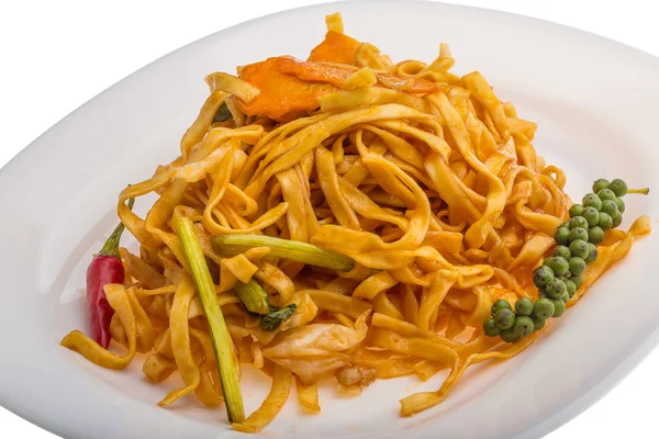 Tagliatelle fritte con verdure — Foto Stock