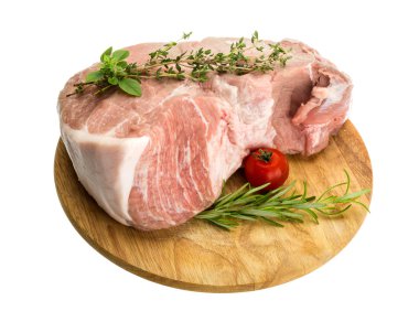 pişmemiş domuz eti