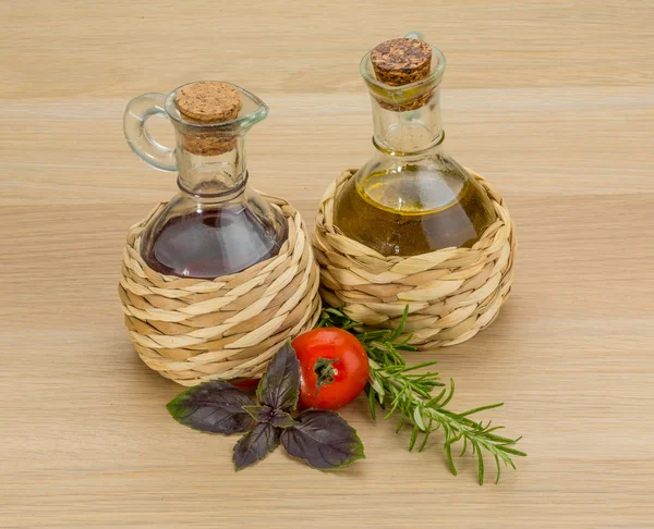 Vinegar and oil — Stock Photo, Image