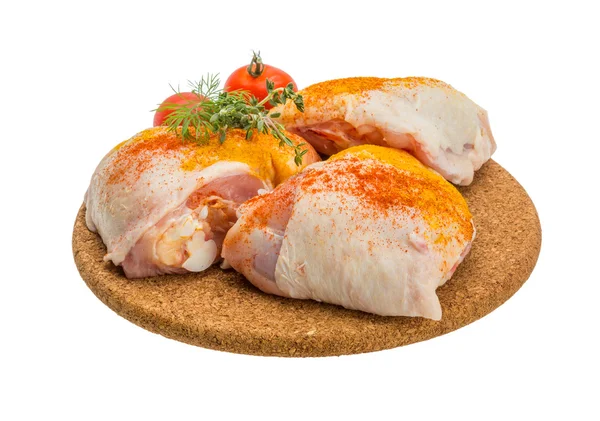 Coscia di pollo crudo — Foto Stock