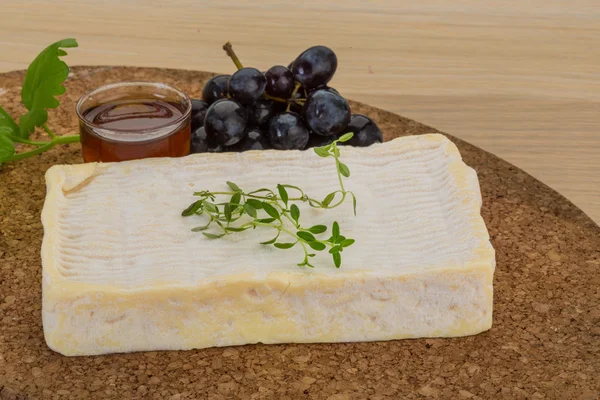 Τυρί Brie — Φωτογραφία Αρχείου