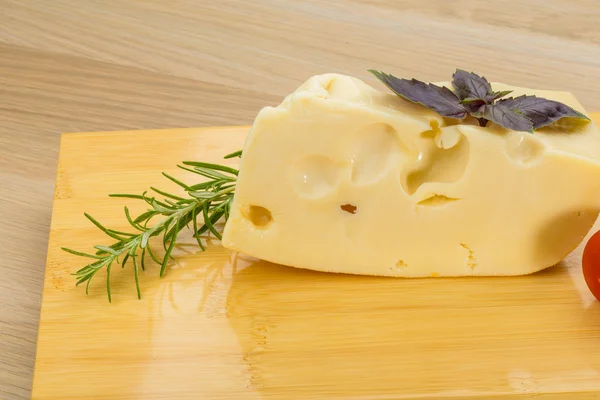 Maasdam-Käse — Stockfoto