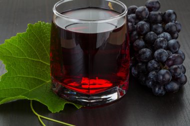 üzüm suyu ve çilek