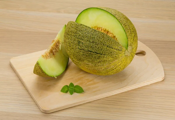 Färsk mogen melon skivad — Stockfoto