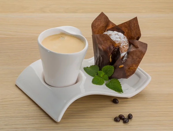 Kaffee mit Muffin — Stockfoto