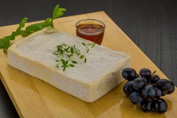 Brie sajt — Stock Fotó