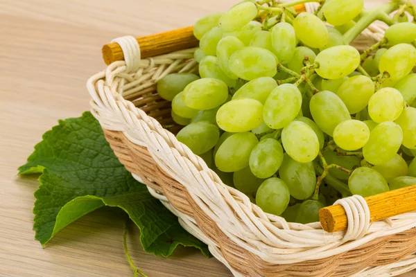 Green grapes — Stock Photo, Image