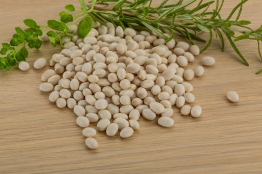 çiğ beyaz fasulye