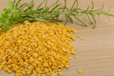 çiğ sarı mercimek