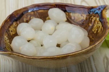 Marine edilmiş soğan