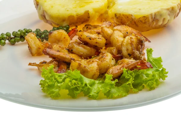 Garlic shrimps with potato — Stock Photo, Image