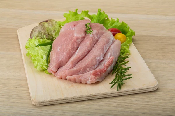 Raw pork schnitzel — Stock Photo, Image