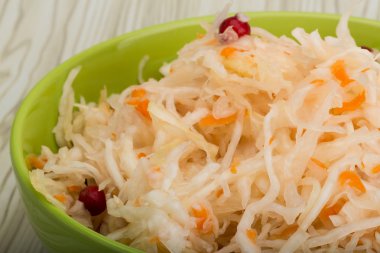 çilek ile lahana turşusu