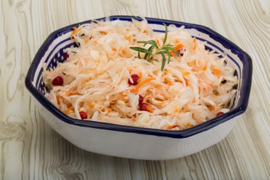 çilek ile lahana turşusu