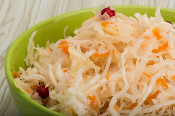 çilek ile lahana turşusu