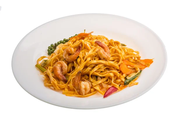 Fideos fritos con gambas —  Fotos de Stock