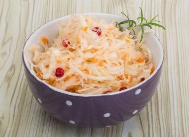 çilek ile lahana turşusu