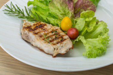 Izgara domuz şnitzel