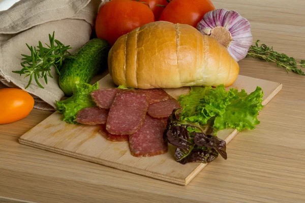 Kiełbasy salami — Zdjęcie stockowe