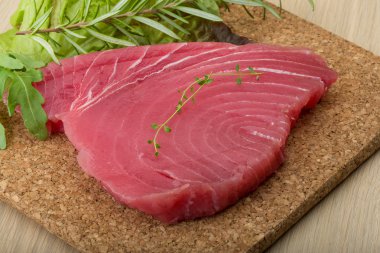 çiğ orkinos biftek