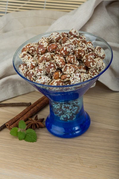 Peanut in honey with sesame seeds — Stock Photo, Image