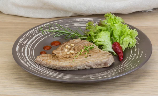 Gegrilde tonijnsteak — Stockfoto