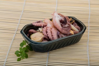 Deniz ürünleri kokteyl