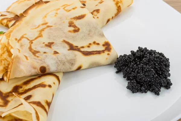 Siyah havyar ile Pancakes — Stok fotoğraf