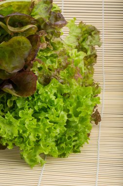 çeşitli salata karışımı yaprakları