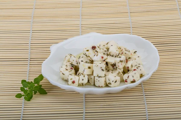 Queijo com especiarias e óleo — Fotografia de Stock