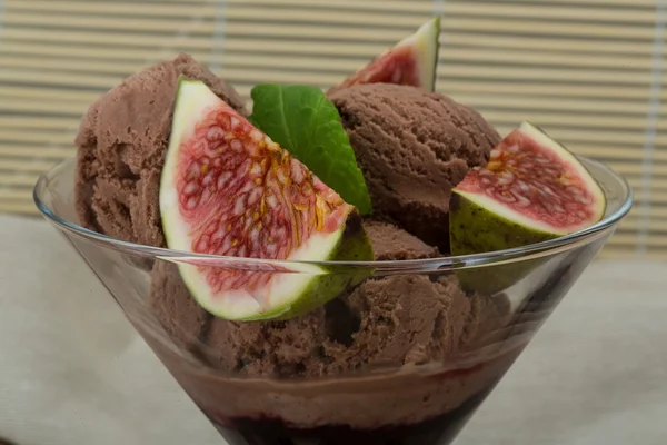 Ice cream met fig — Stockfoto