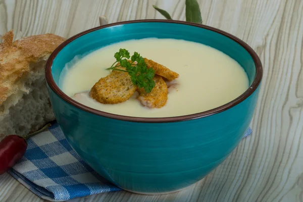 Soupe au fromage aux croûtons — Photo